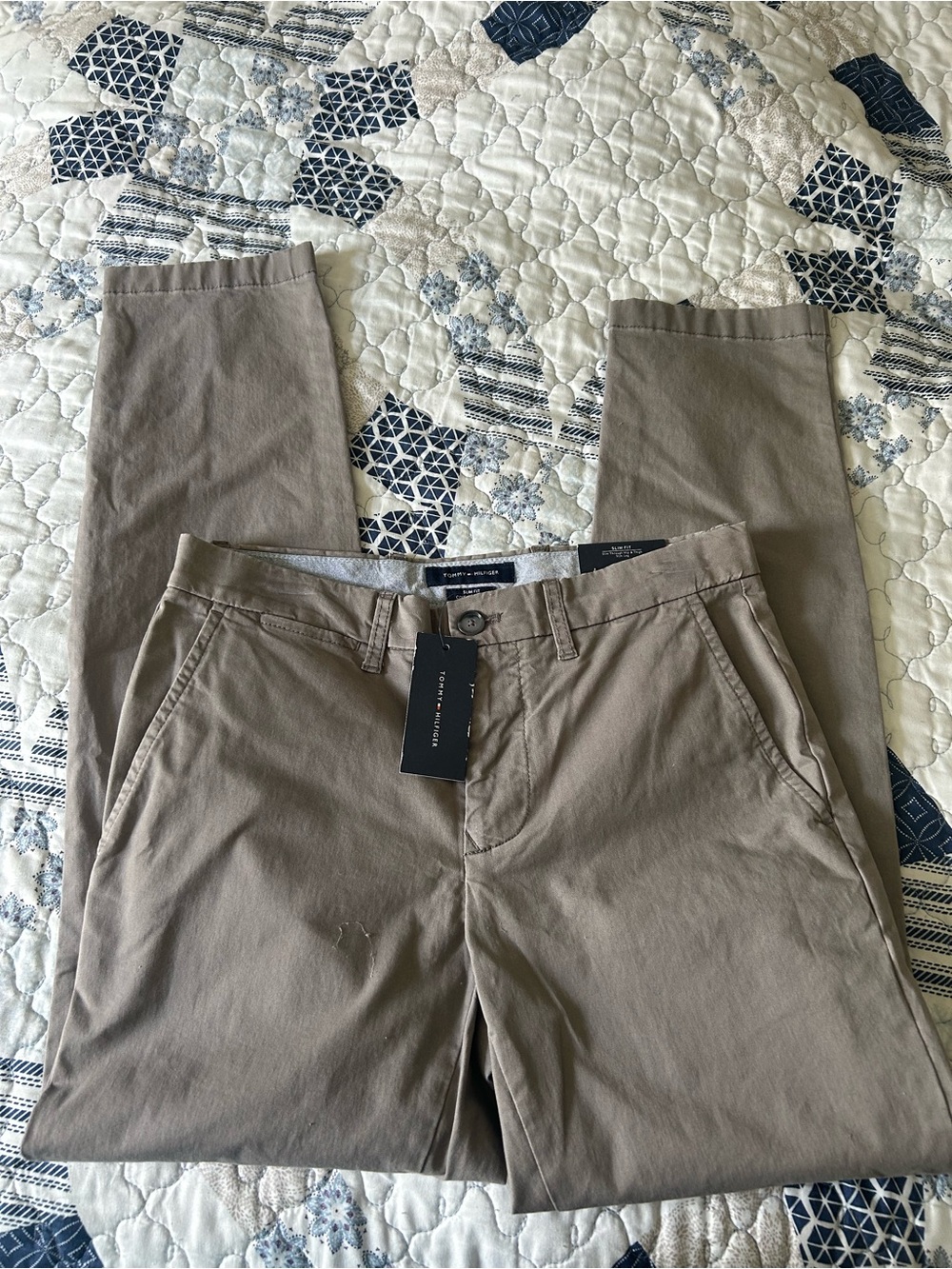 Tommy Hilfiger Men's Chino Pants in Taupe
